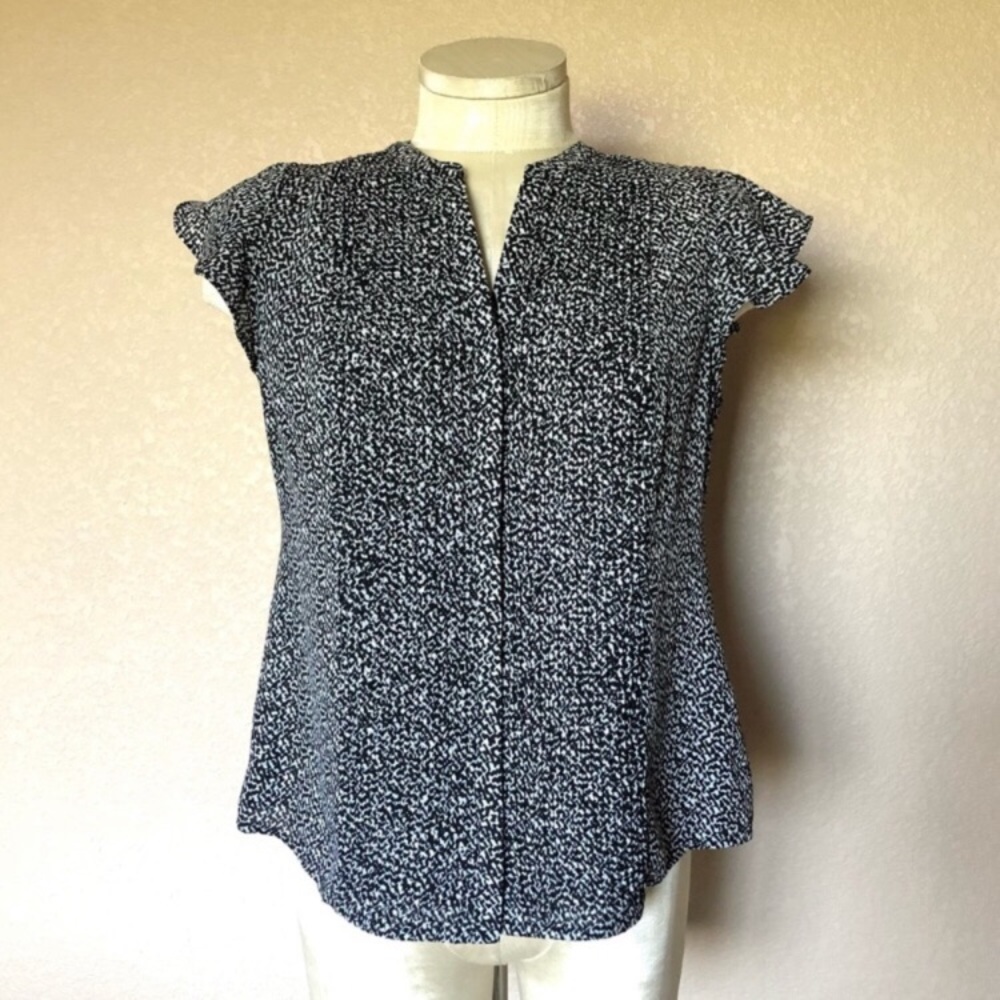 Covington black/white print short sleeve top